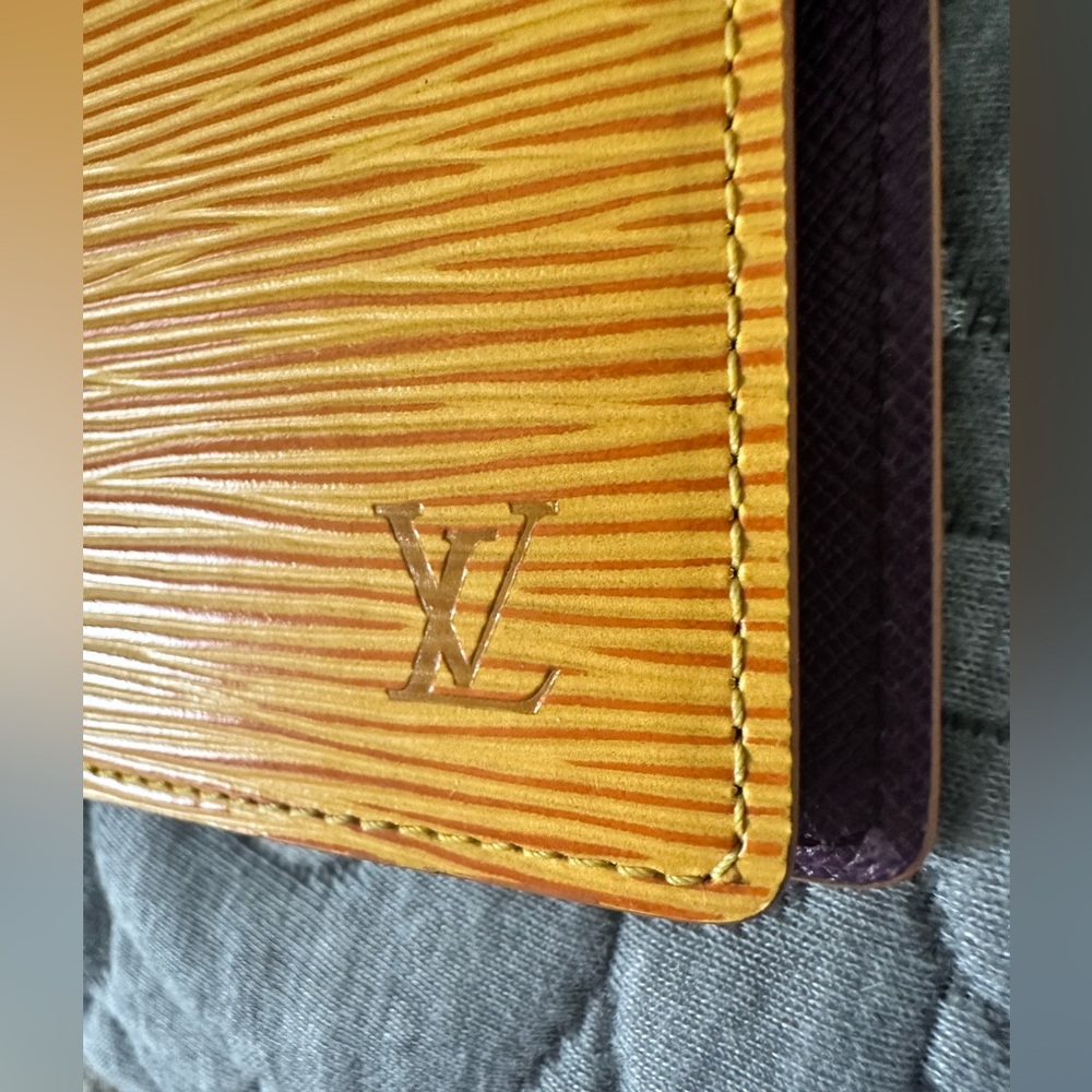 GUC💛Louis Vuitton Agenda Epi Leather Yellow Planner/Wallet - Picture 2 of 11
